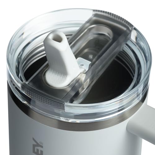 Stanley Quencher ProTour built-in straw and handle for comfortable carry.