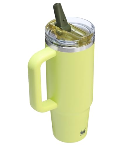 STANLEY Quencher ProTour fits cup holders for easy commuting.