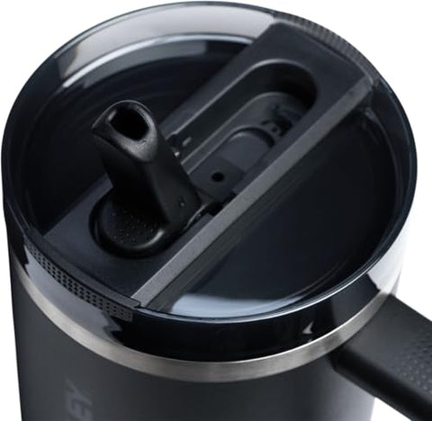 Stanley Quencher ProTour sturdy handle grip for comfortable outdoor carrying