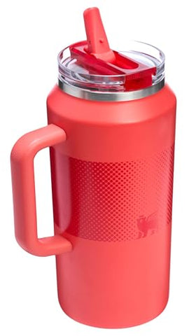 Stanley Quencher ProTour ice-cold-insulation keeps drinks cold for hours.