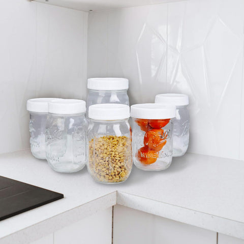Staruby lids with wide ribbed edges offer easy grip when opening jars.