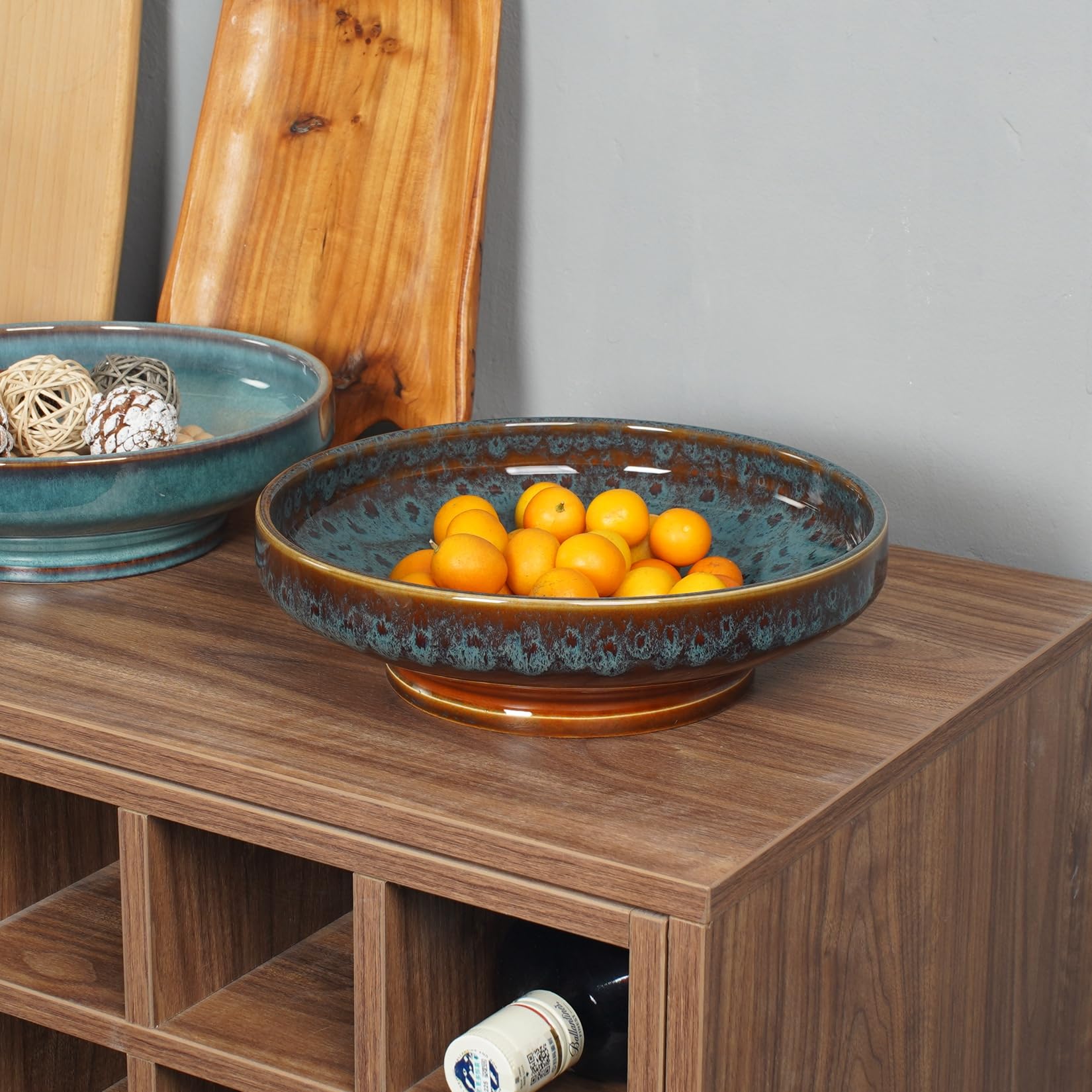 STE-CER Peacock bowl with fruit inside for everyday serving