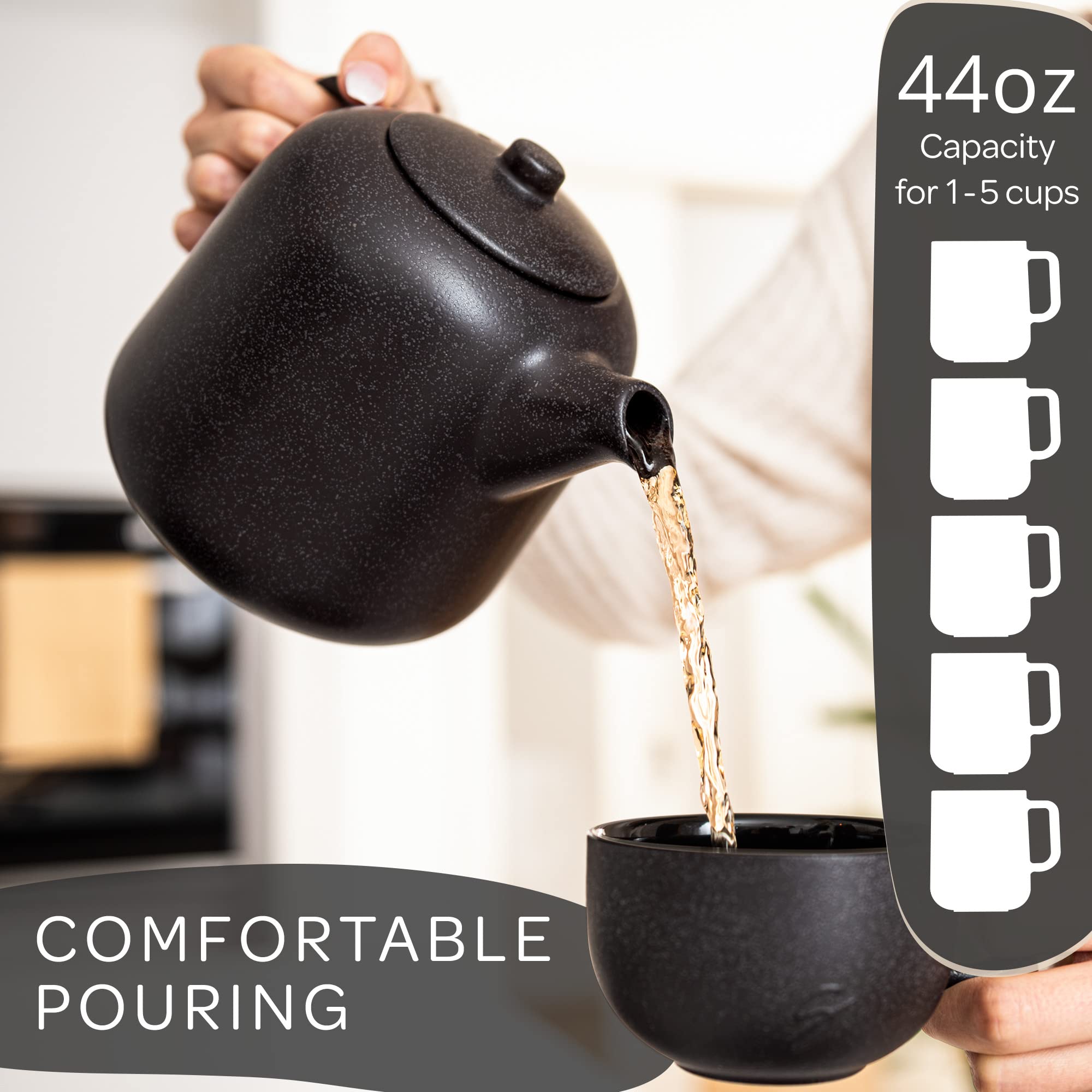 Steinzeit tea pot handle-side view highlights comfortable grip for pouring