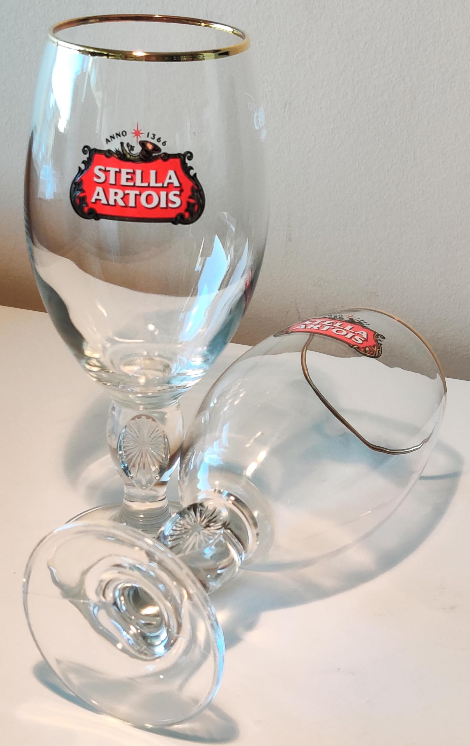Stella Artois 33cl goblet tableware elevates presentation at meals.