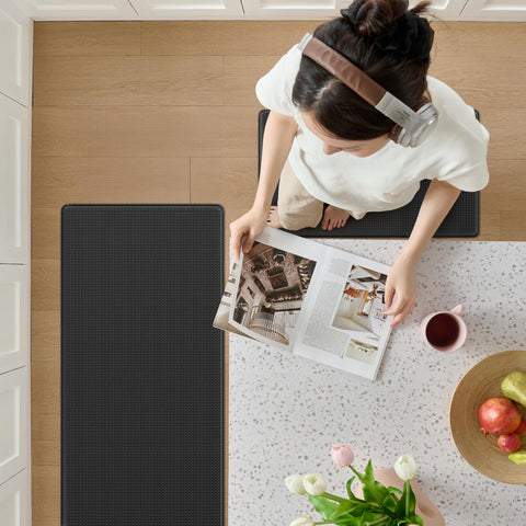 StepAura underfoot-support reduces fatigue during long cooking sessions.