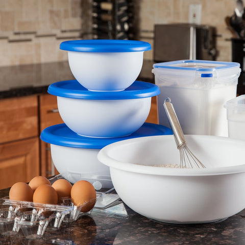 Sterilite 1.5-quart bowl with blue sky lid ideal for small leftovers