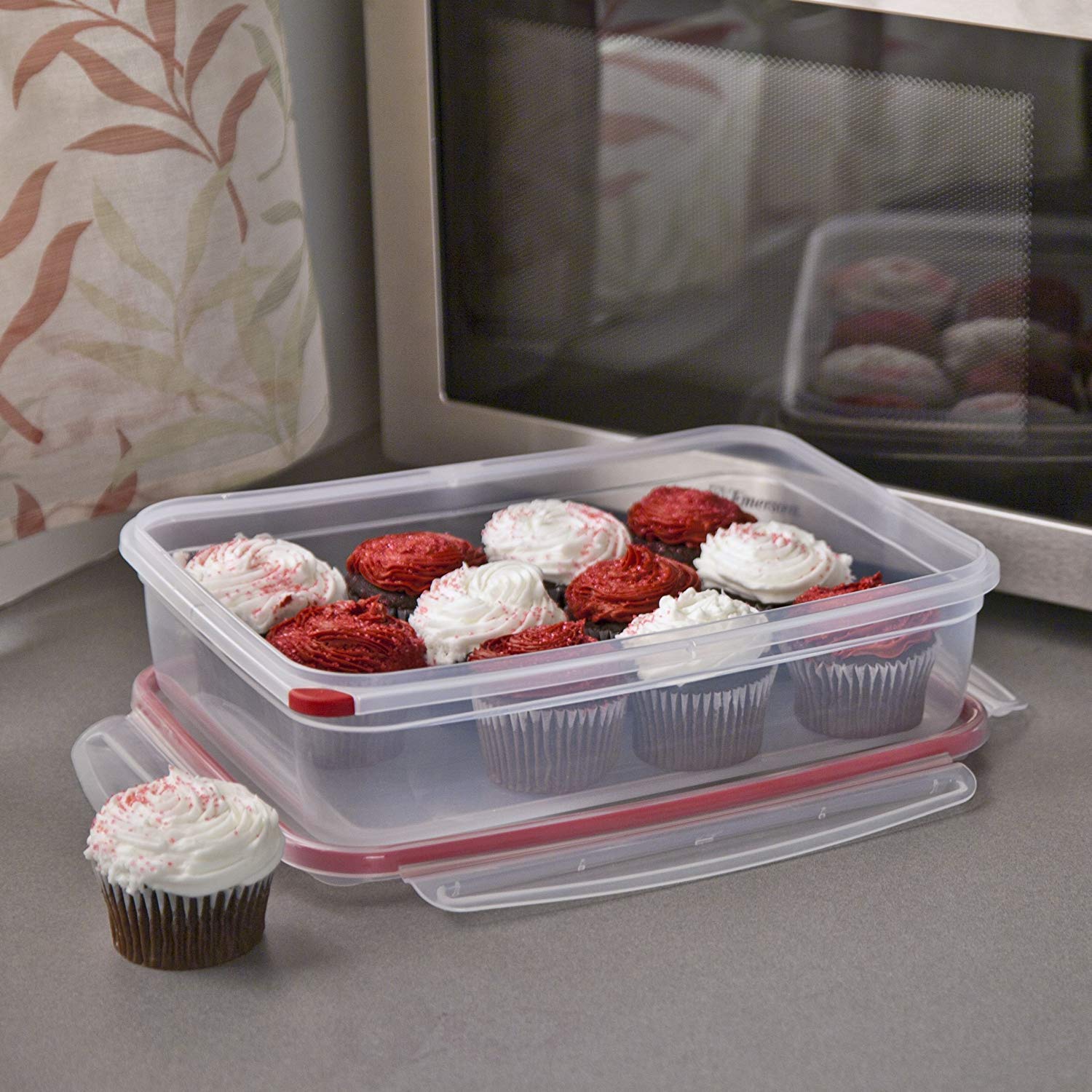 Sterilite Ultra-Seal 16-Cup container is freezer, microwave, and dishwasher safe for easy cleanup.