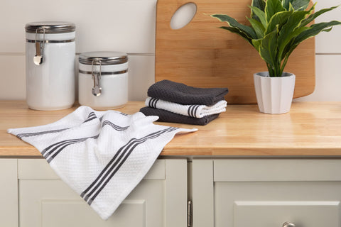 Sticky Toffee dishcloths close-up reveals plush popcorn-terry texture for quick absorption.