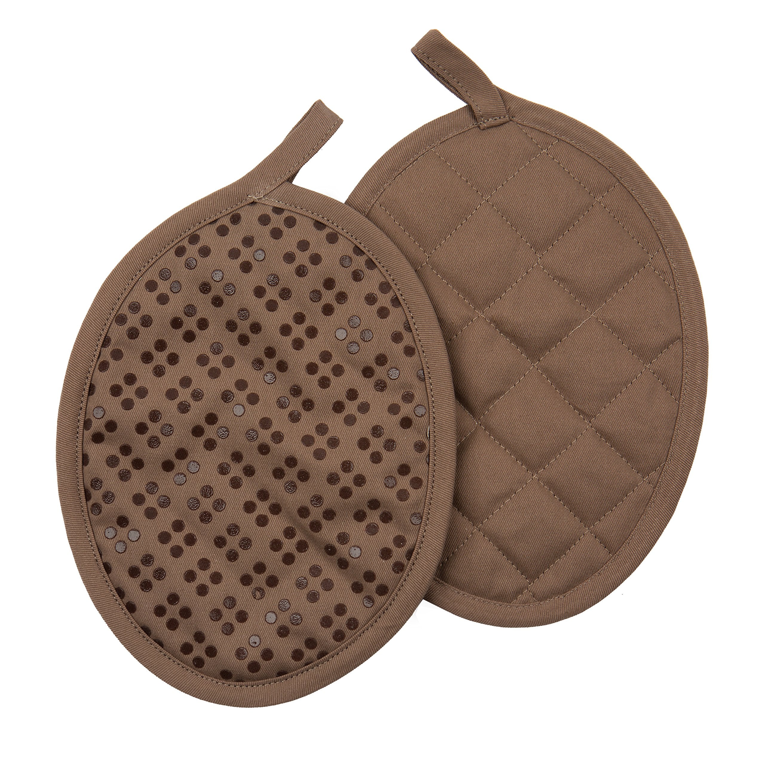 Sticky Toffee oven mitt with hanging loop for quick access.