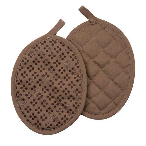 Sticky Toffee oven mitt with hanging loop for quick access.