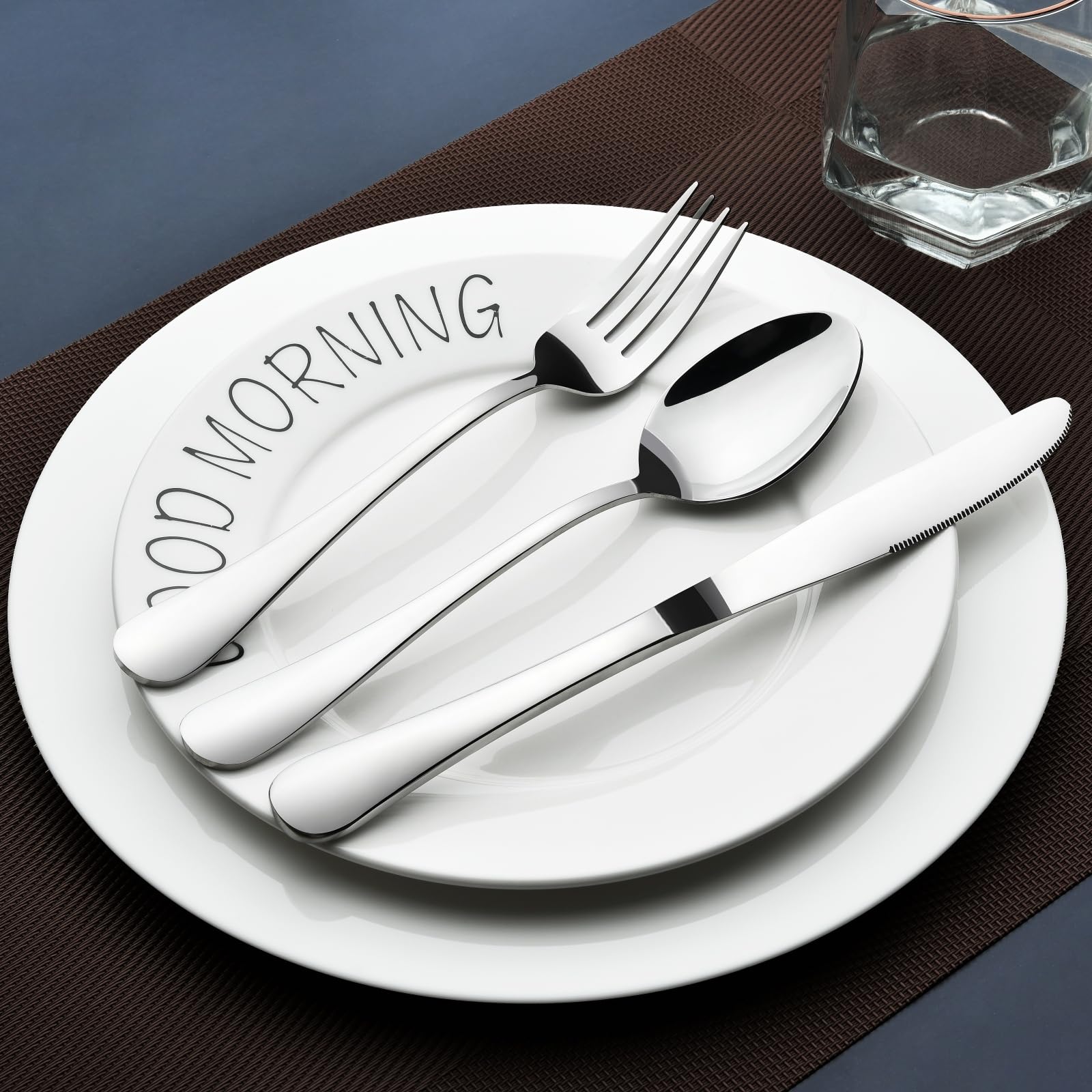 STILLOYE dishwasher-safe flatware stays polished after washing.