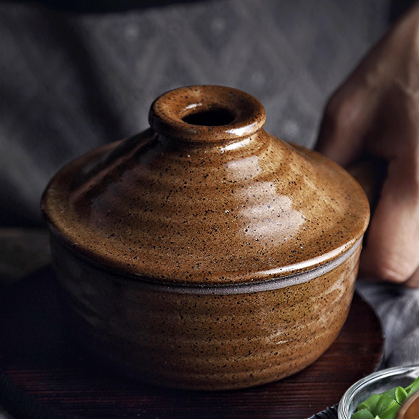 Stoneware Wave stackable design helps multipack use in a medium microwave