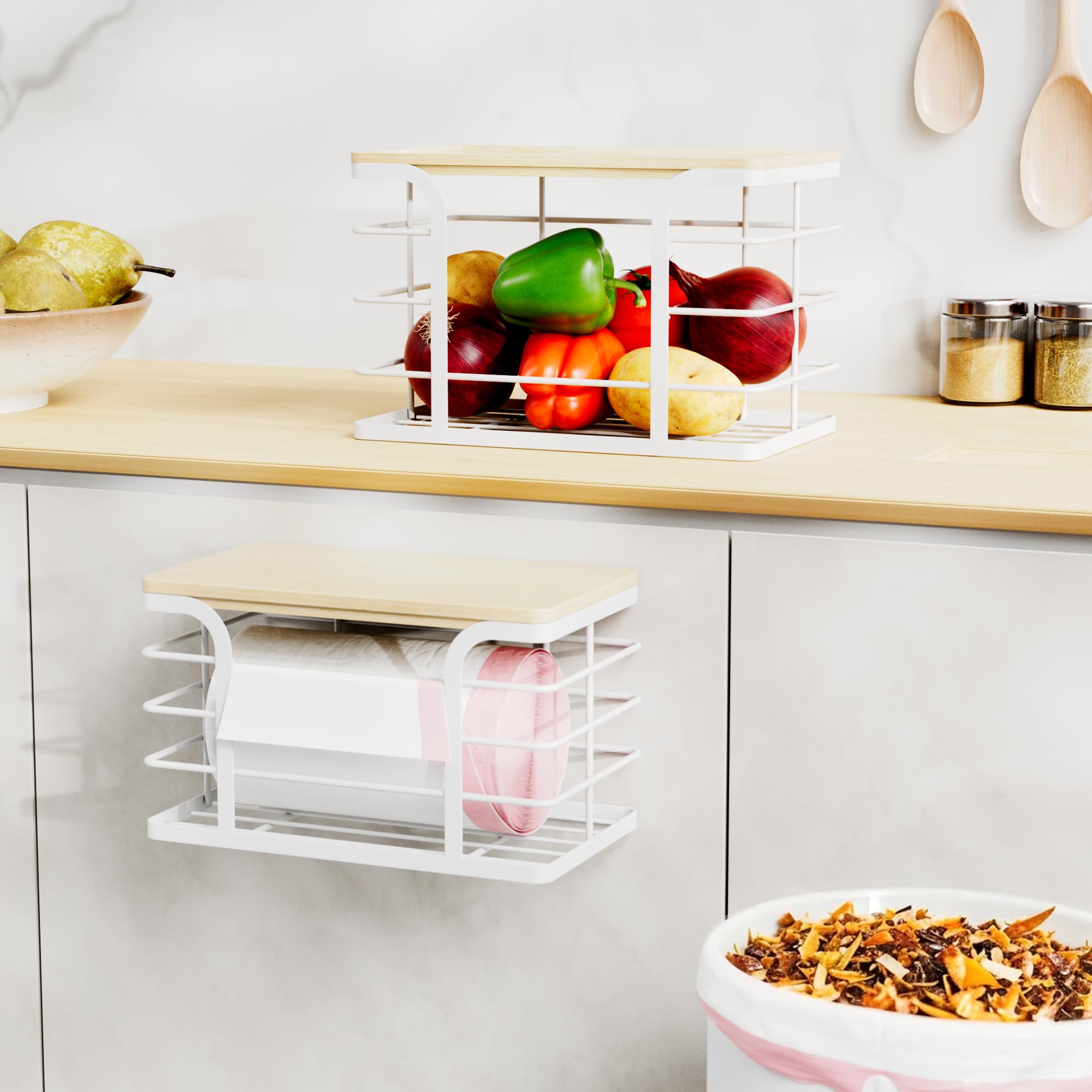 Stylstoreazy front-opening layout makes grabbing bags quick during chores.