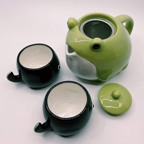 Sunart kitchen display highlighting porcelain craftsmanship