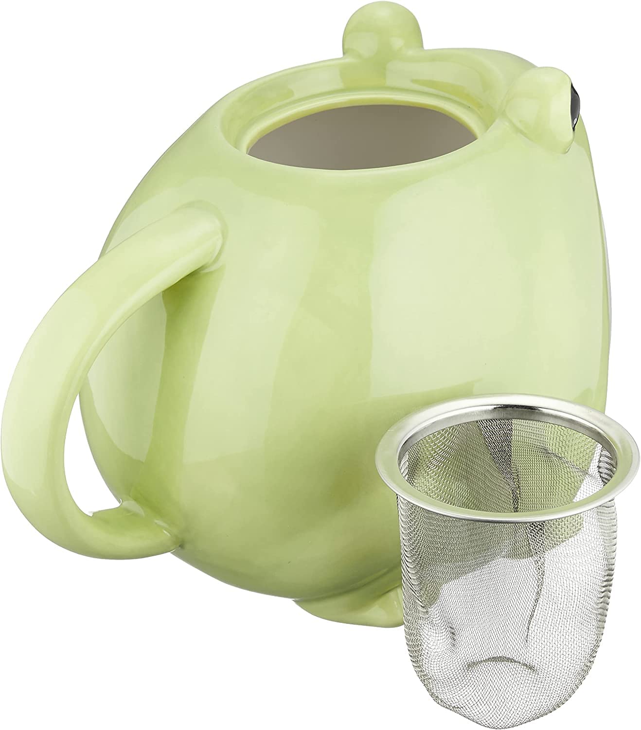 Sunart teacup close-up showing delicate rim and capacity cues