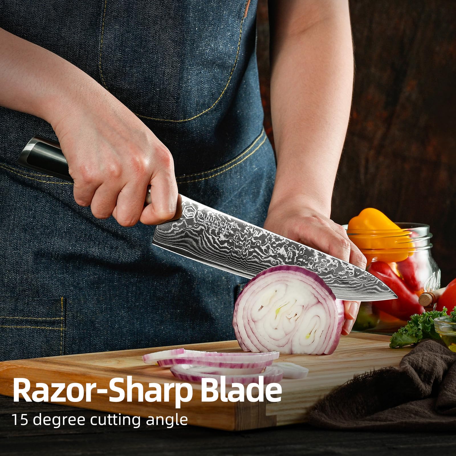 Sunnecko Damascus pattern texture image, highlighting the blade's distinctive layered design.