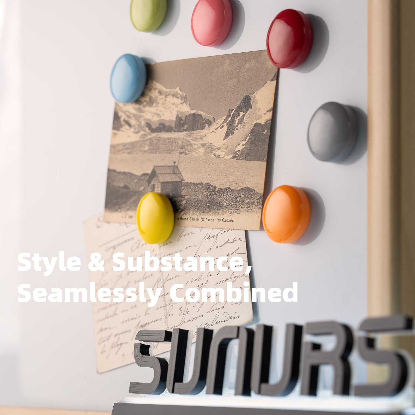 SUNURS magnets cling firmly to whiteboards and fridges, helping keep notes visible.