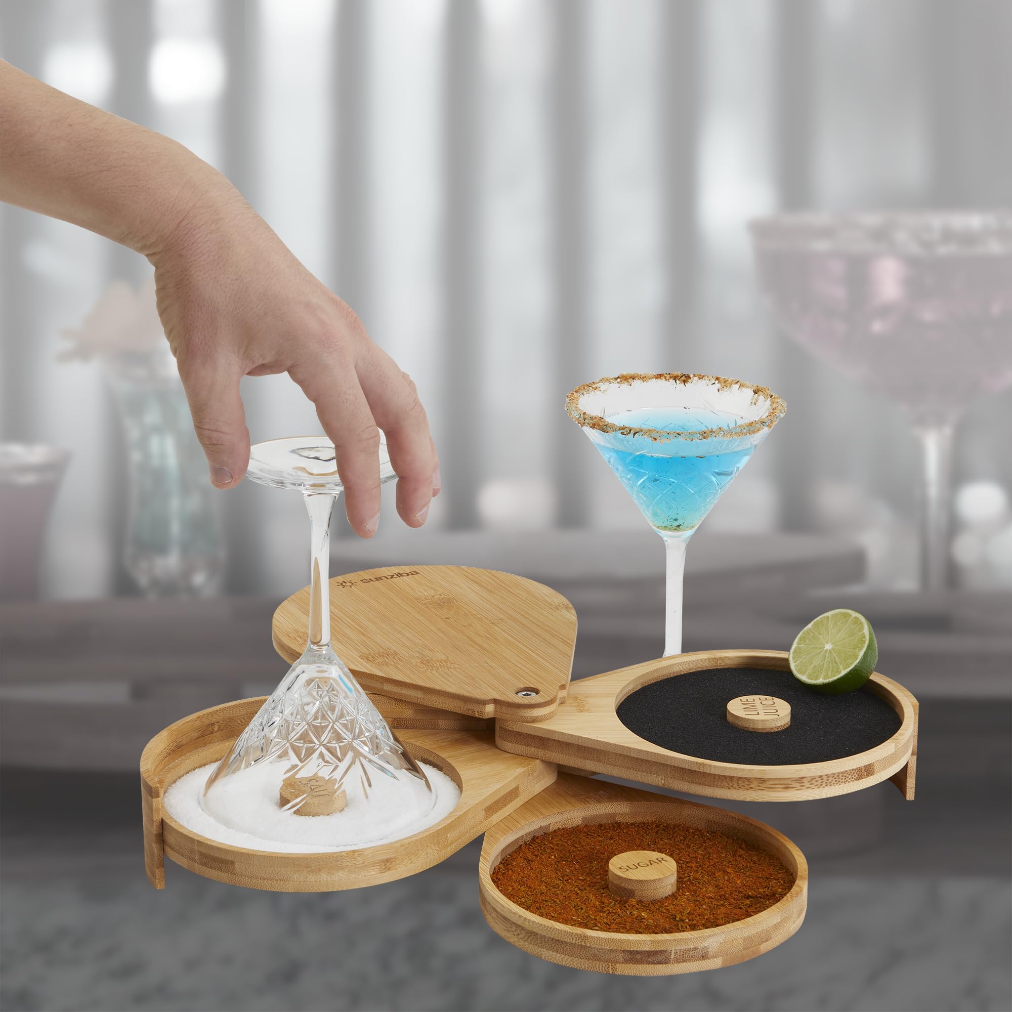 Sunziba margarita kit arrives complete, ready to wow guests.