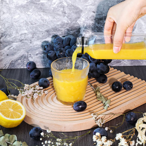 SUPERLELE cleaning brush and funnel simplify daily bottle care.
