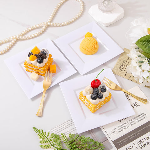 Supernal disposable dinnerware set ready for a party cleanup