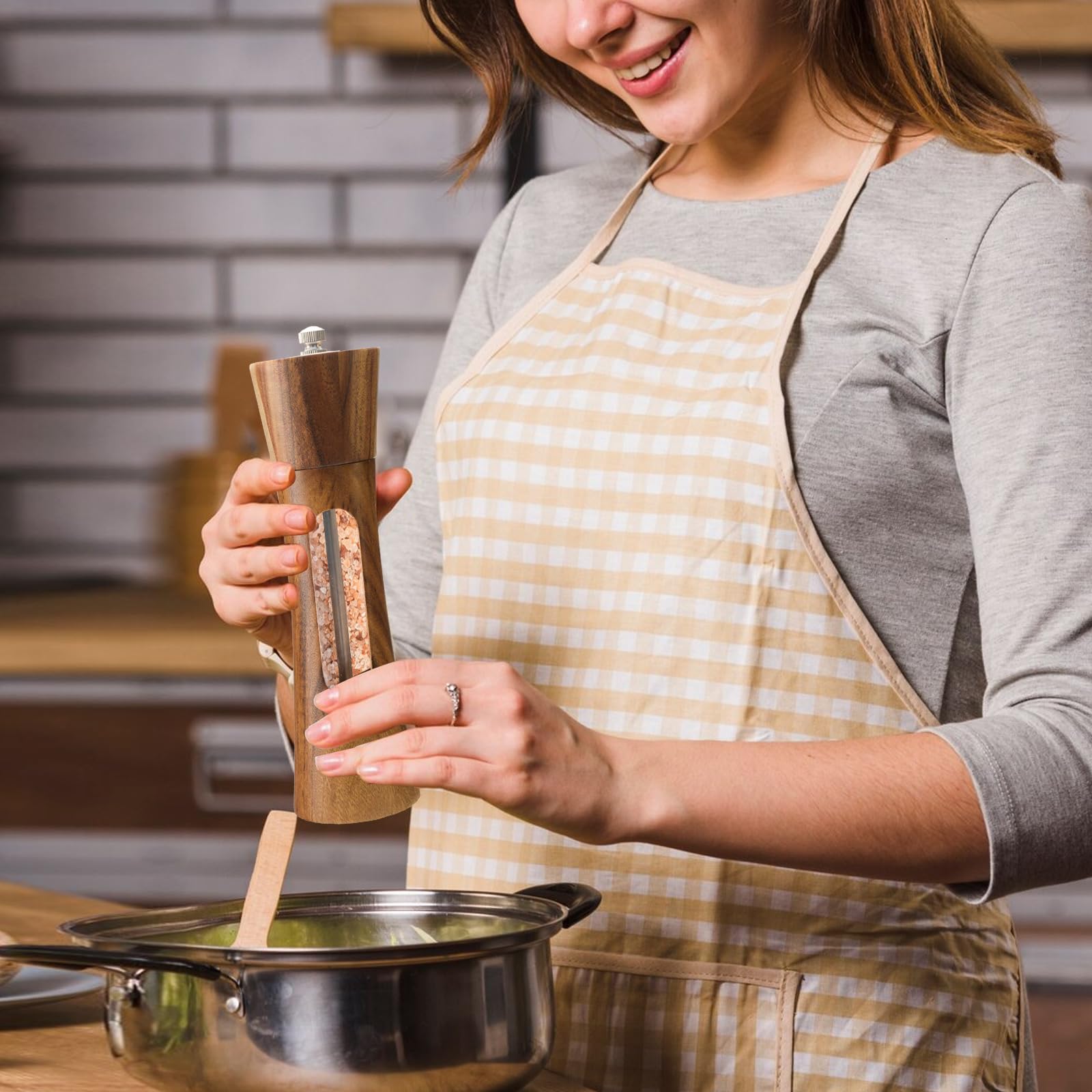 SUPRNN gift-ready grinders for home cooks and entertainers