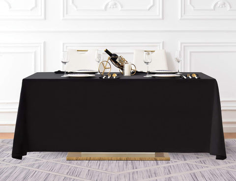 Surmente easy care tablecloth erases wrinkles and cleans up quickly after events.