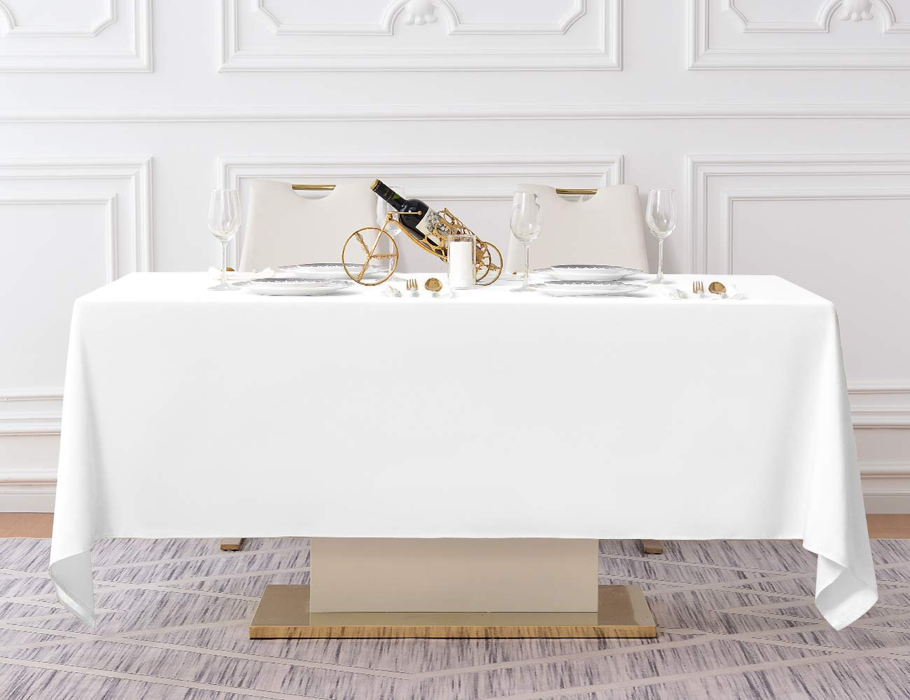 Surmente easy-care fabric keeps table looking neat after washing.