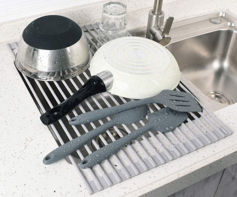 Surpahs Roll-Up Rack is heat resistant up to 400°F for hot pan use.