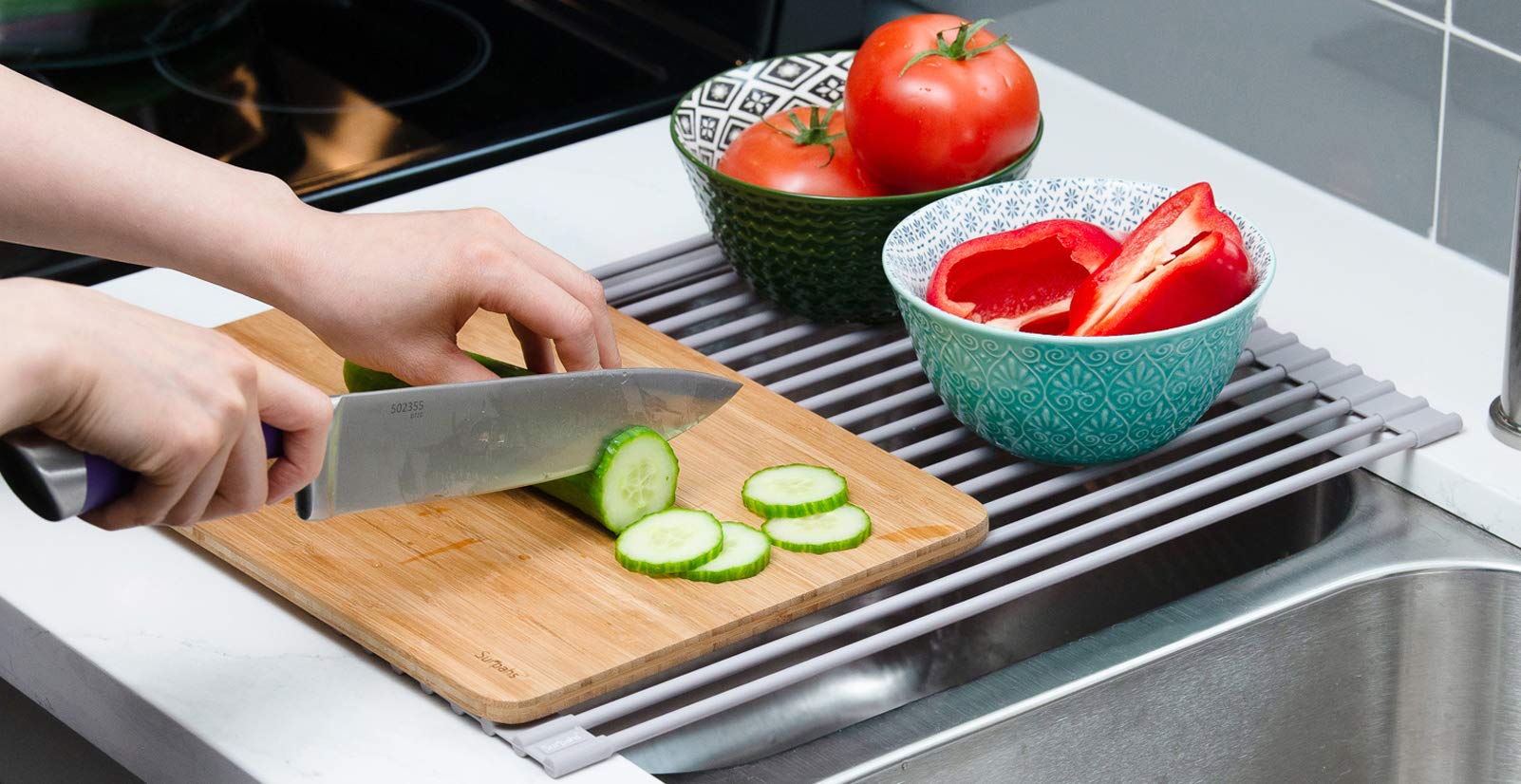 Surpahs roll-up dish drying rack rolled up stores neatly to save space.