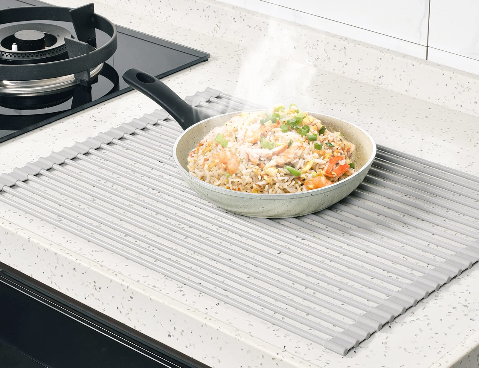 Surpahs Roll-Up Rack rolls up for easy storage after drying tasks.