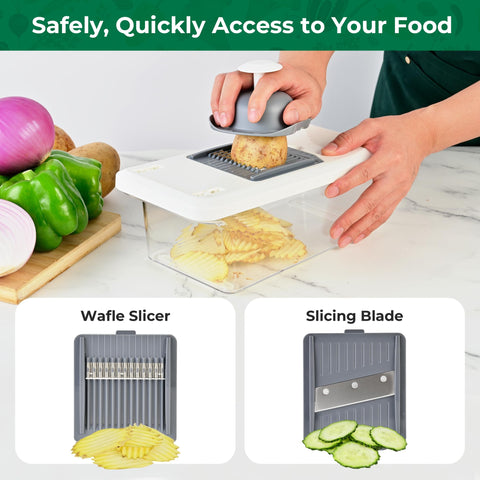 SUSTEAS 2.0L collection tray enables direct chopping into a container.