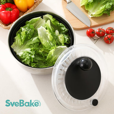 SveBake 5.3Qt capacity fits large salads for family meals.