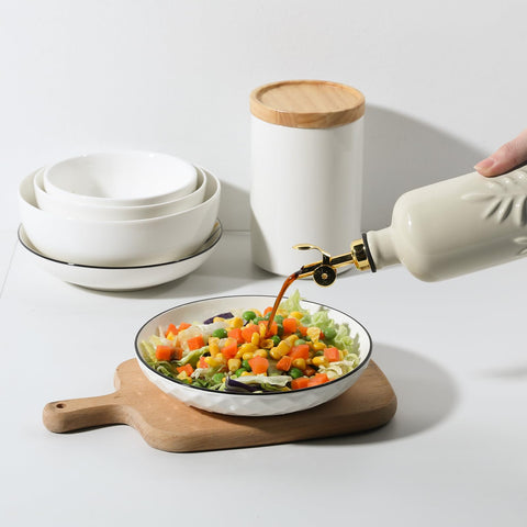 Sweejar opaque ceramic bottle blocks UV rays to preserve flavor