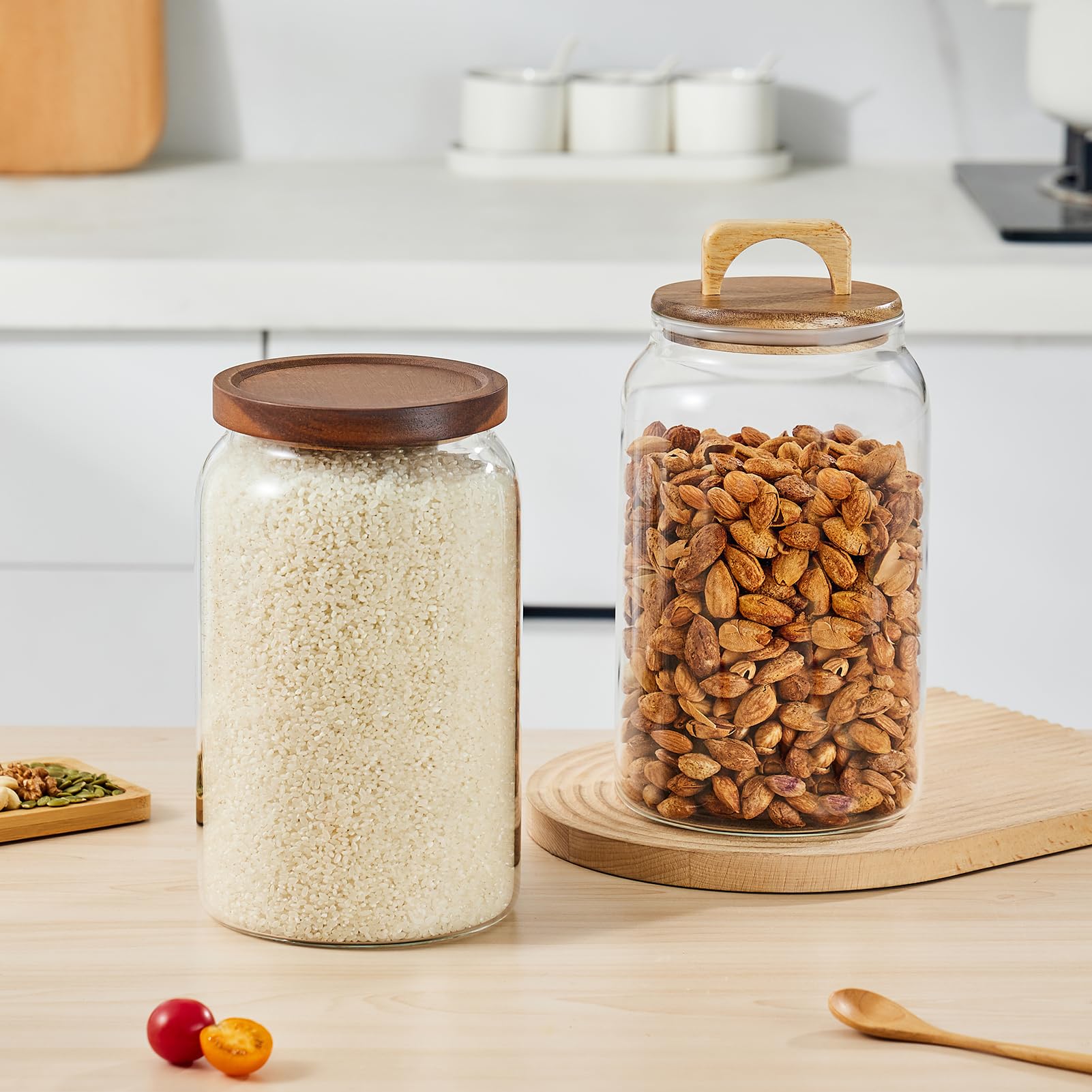Sweejar transparent jar stores nuts and cereals with easy identification
