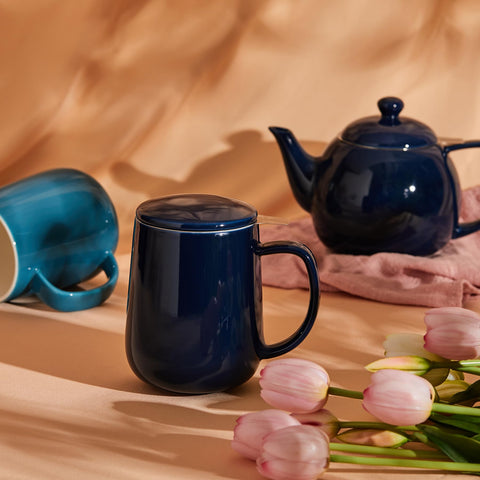 Sweese teacup with loose-leaf infuser demonstrates full flavor extraction