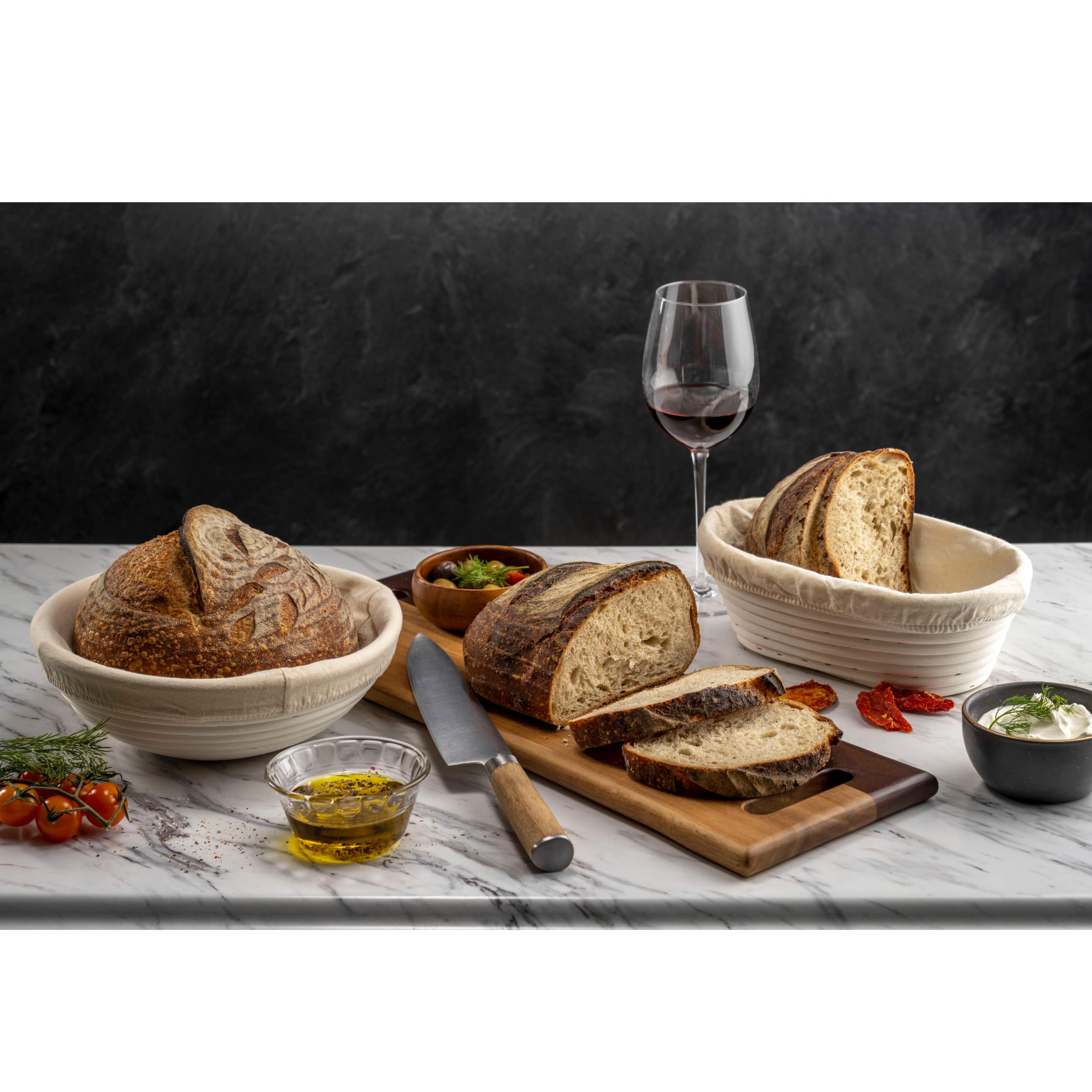 Swice Banneton round 9-inch basket with liner for even proofing