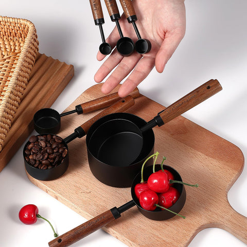 Elegant kitchen design featuring SynHHnergyx set for home and professional use.