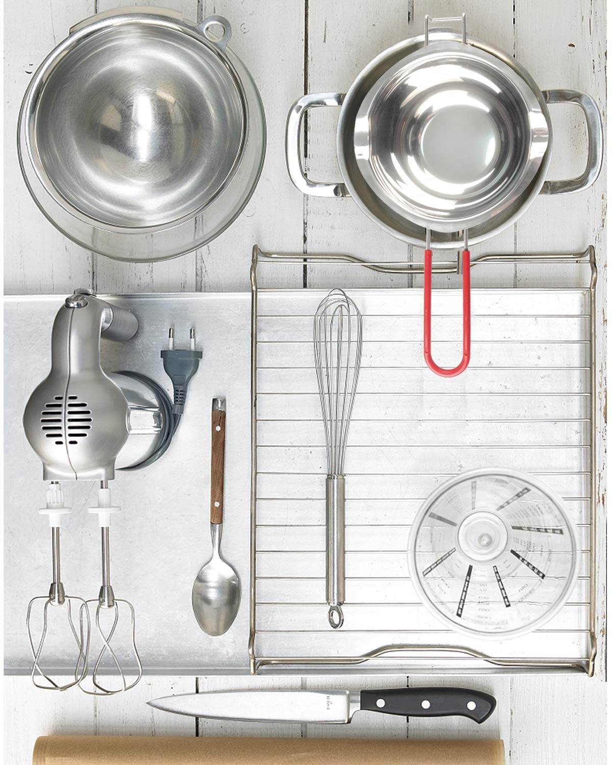 Sysmie universal insert fits inside most pots for indirect heat