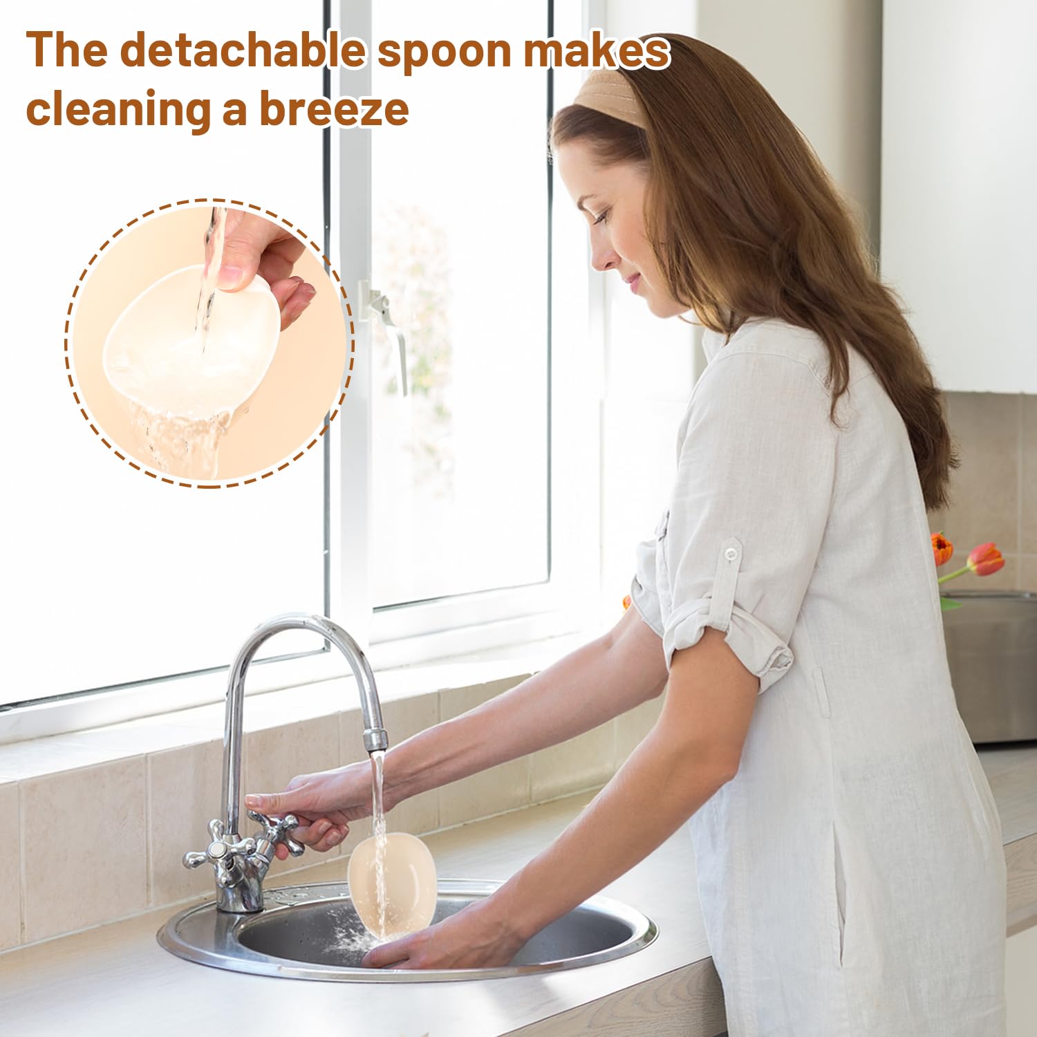 Taduno measuring spoon scale weighing contents accurately in use