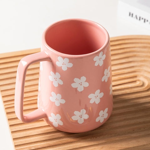 TaoTaojarvie floral design adds a chic touch to home or office coffee.