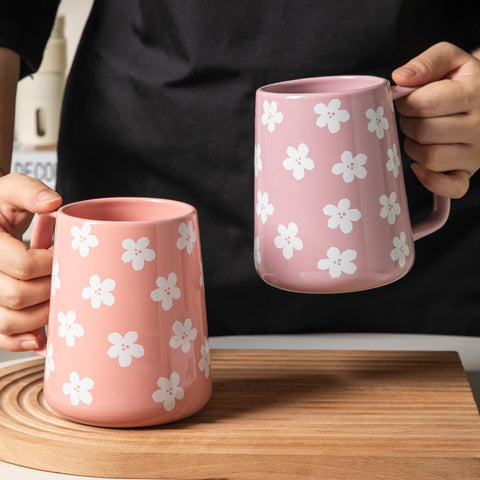 TaoTaojarvie 24oz mug is microwave-safe for quick reheats.