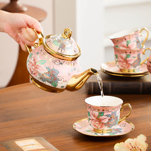TATSUMI outdoor tea-time setup on a patio suggests versatility