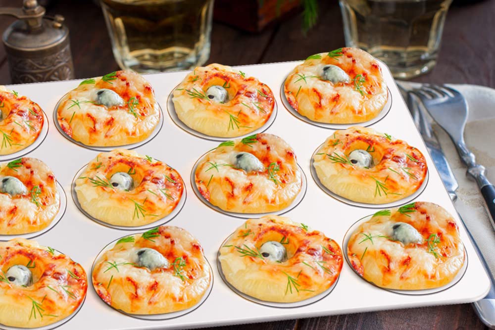 TeamFar muffin pan is dishwasher safe for easy cleanup.