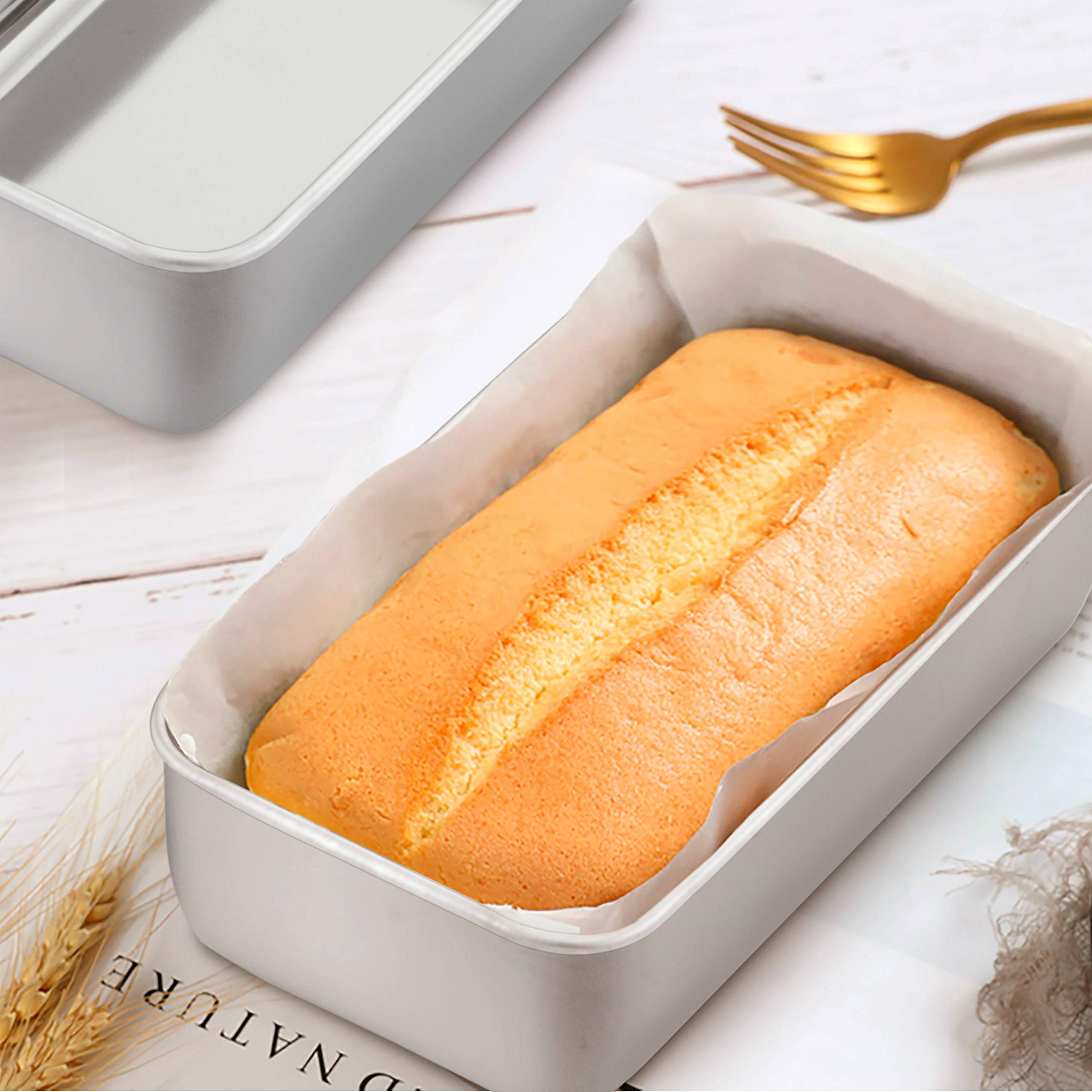 TeamFar loaf pan demonstrates even baking across the crust and crumb