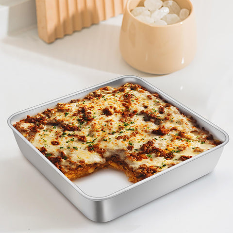 TeamFar one-piece construction for durability and leak-free baking.
