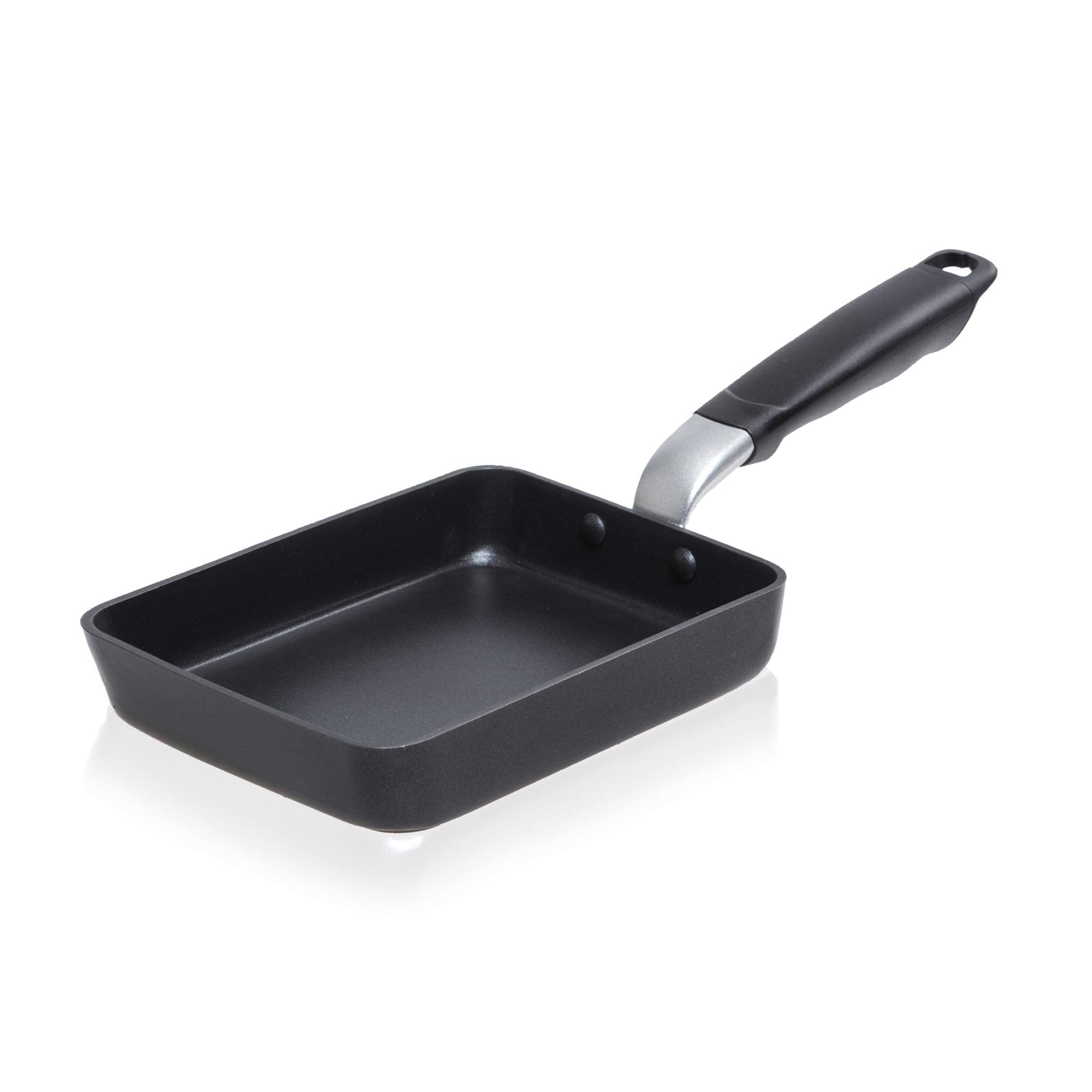 TECHEF Tamagoyaki pan front view showing even heat distribution for consistent omelets