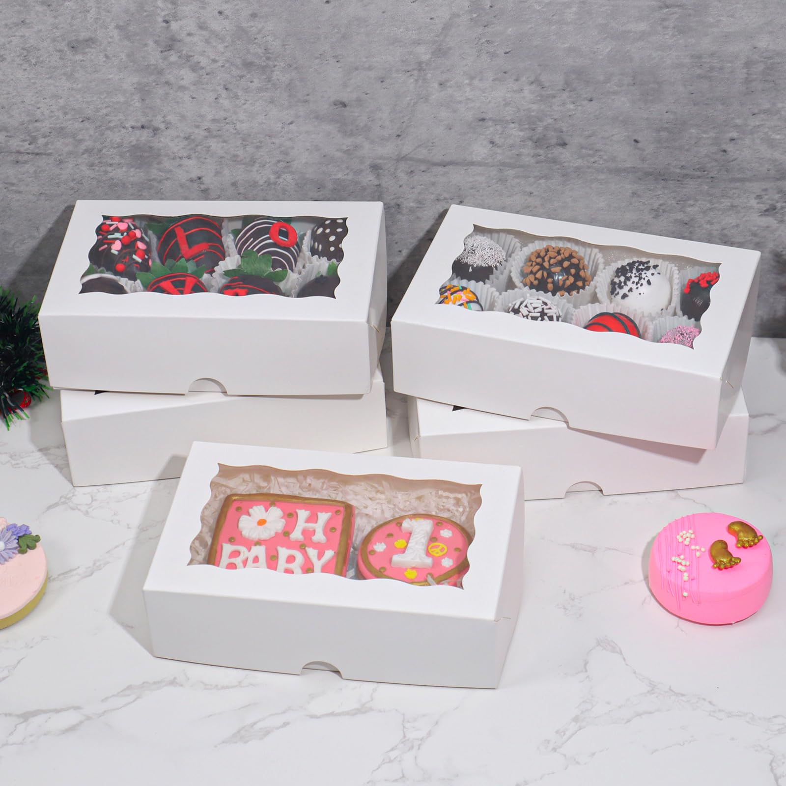TEMLQPACK 50-pack supports mini cakes, donuts, and other treats.