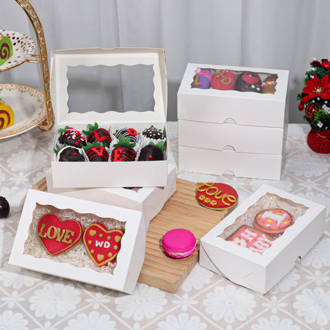 TEMLQPACK white bakery box with window ideal for elegant display.