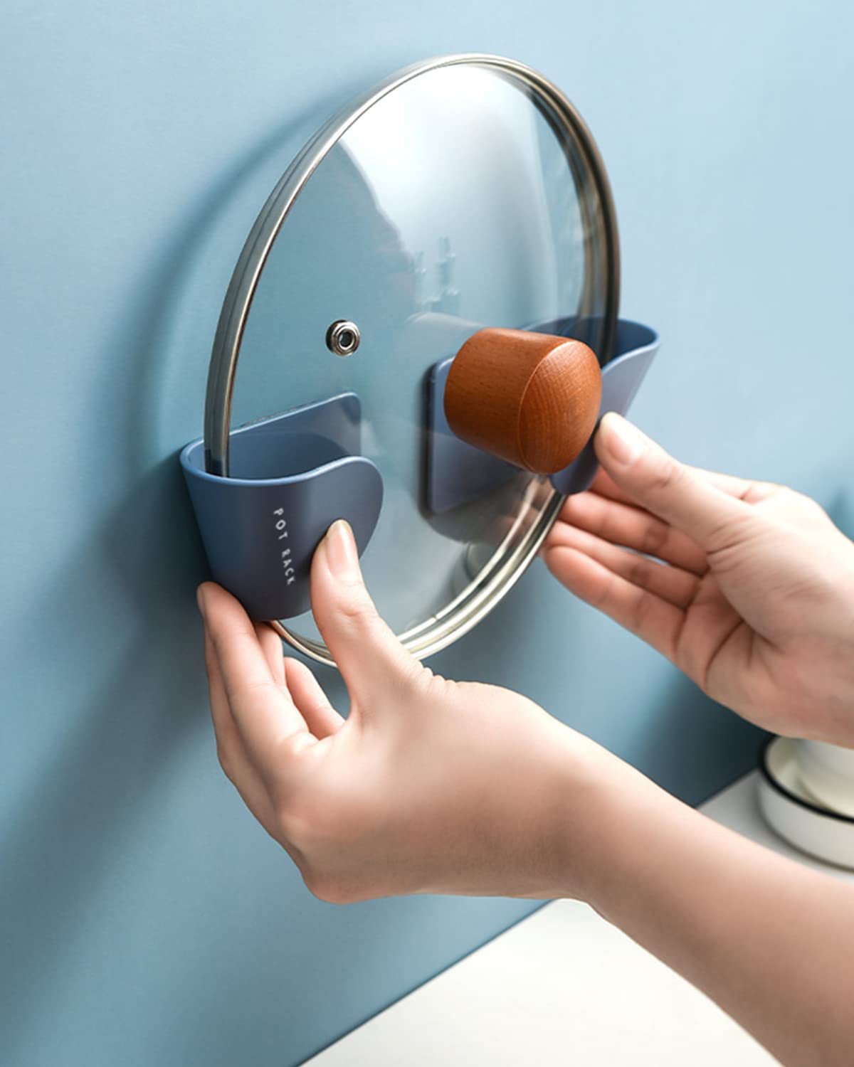 Tendiren lid organizer makes a practical gift for busy cooks