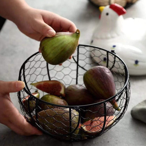 TENINYU egg basket with a black finish complements modern kitchens